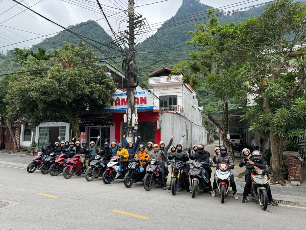 Ha Giang Loop 4 Days Motorbike Small Group Tour